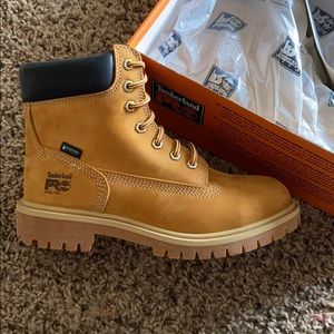 🚫SOLD 🚫 Women’s Timberland work boots